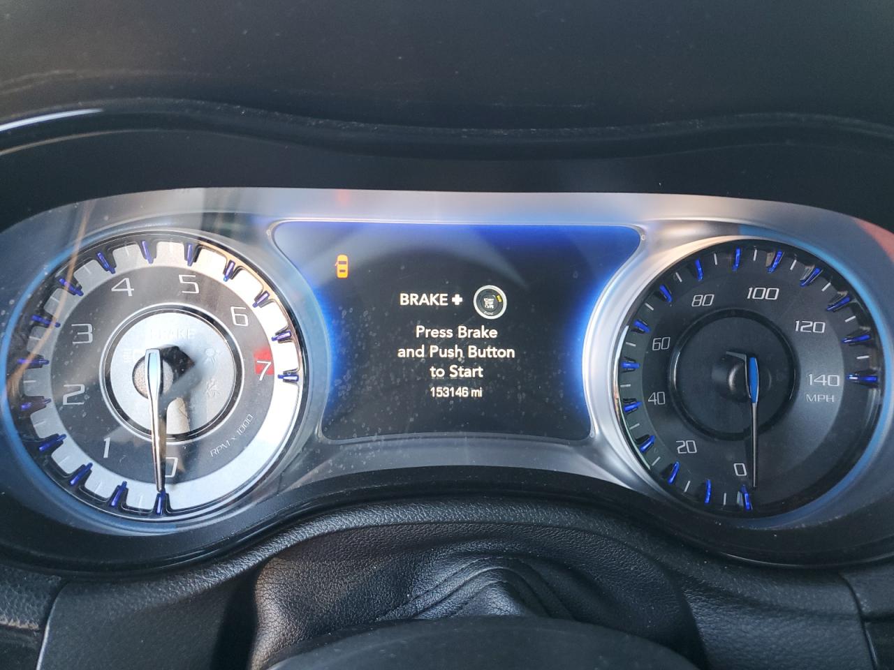 2017 Chrysler 300 - Image 9