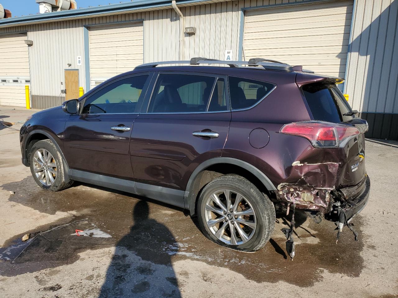 VIN 2T3DFREV2HW573966 2017 TOYOTA RAV4 no.2