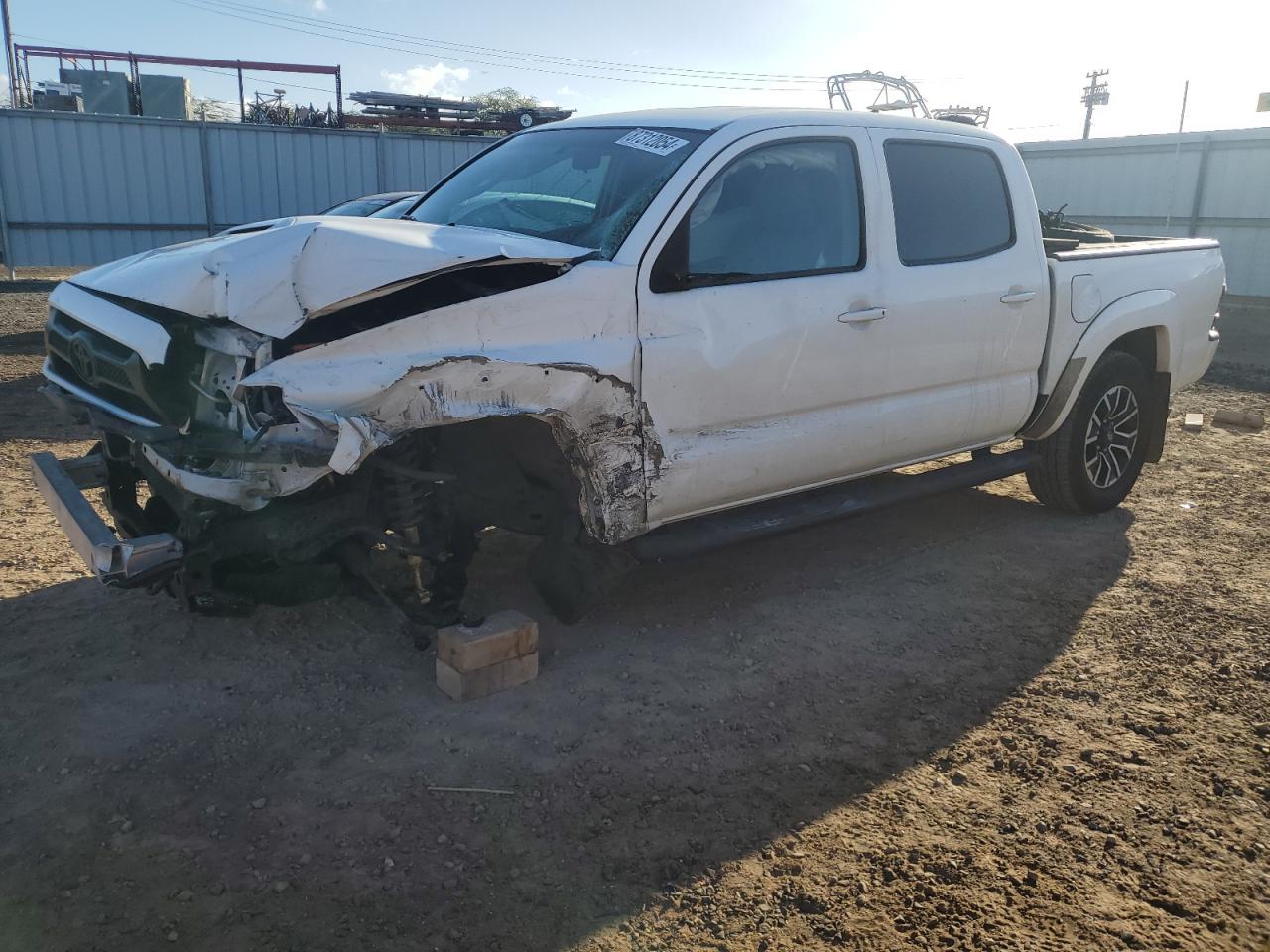 2015 Toyota Tacoma Double Cab Prerunner for Sale in Kapolei, HI - Front End