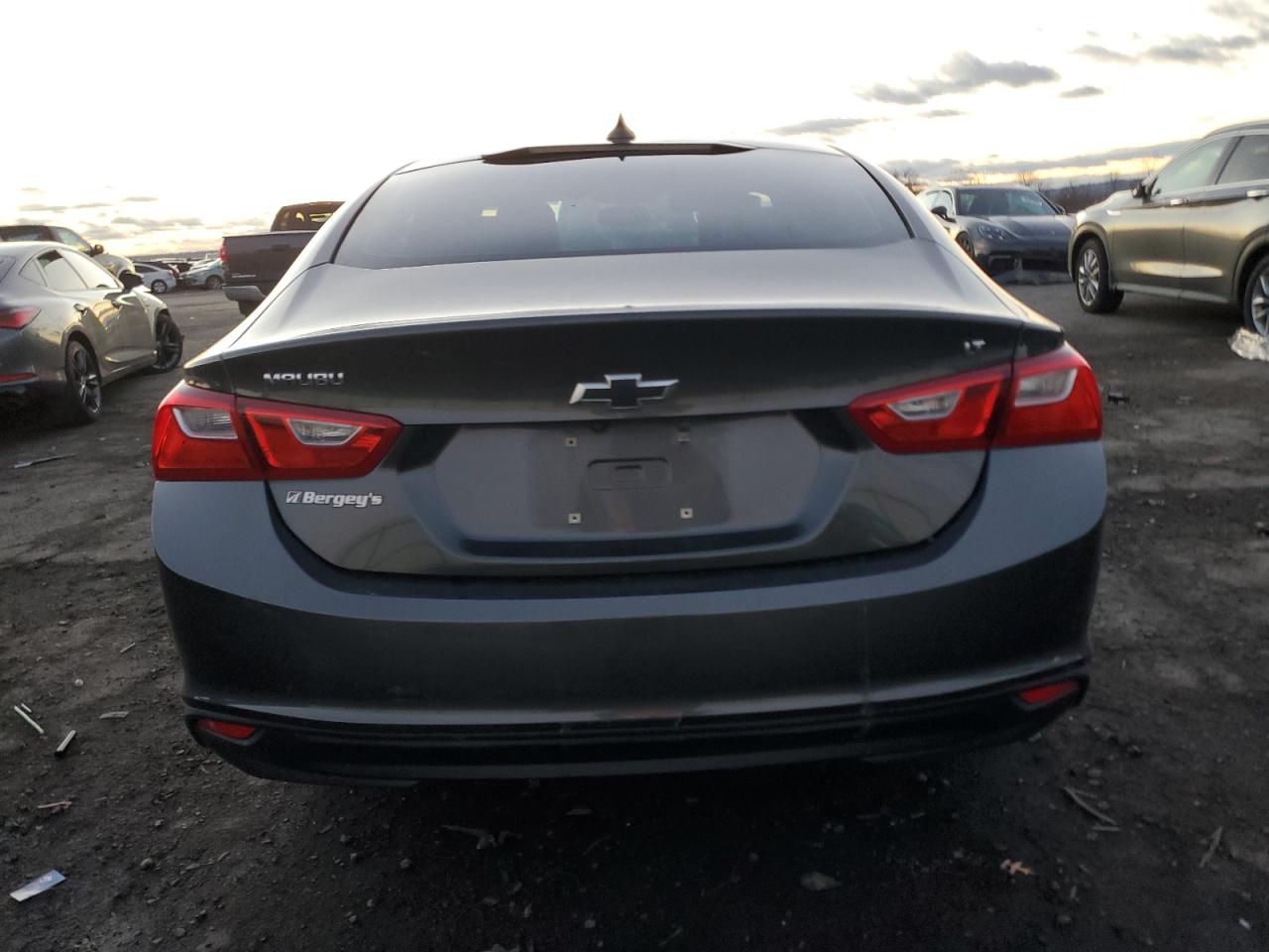 2016 Chevrolet Malibu - Image 6