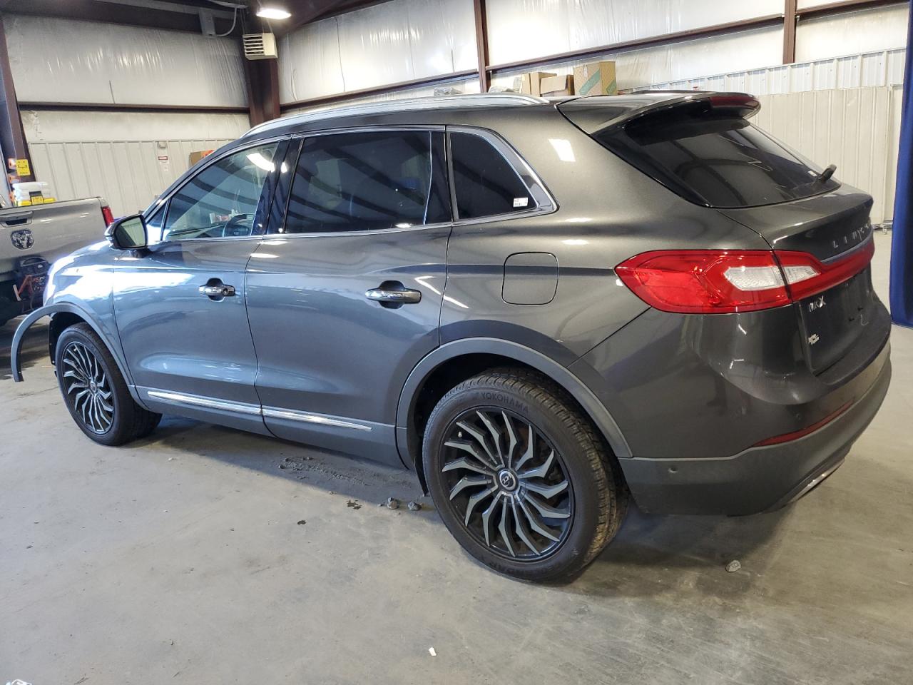 VIN 2LMPJ6LR6HBL11502 2017 LINCOLN MKX no.2