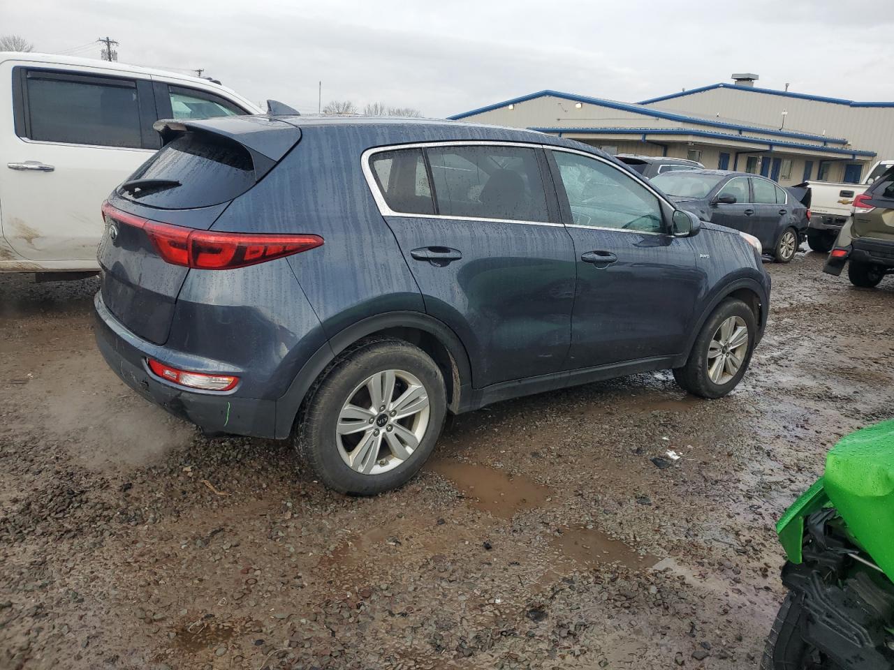 VIN KNDPMCAC4K7561695 2019 KIA SPORTAGE no.3