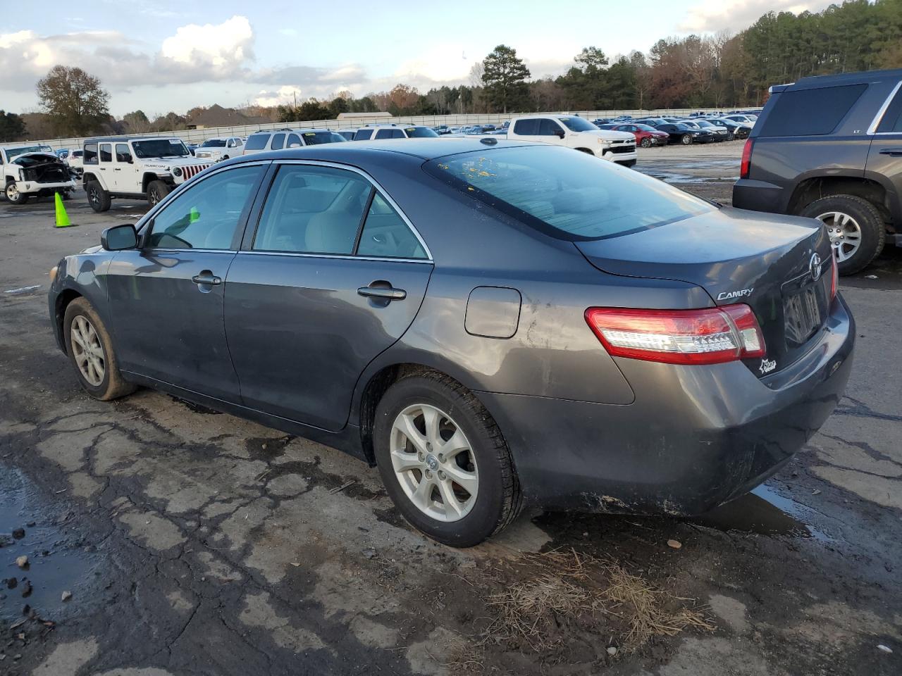 2011 Toyota Camry - Image 2