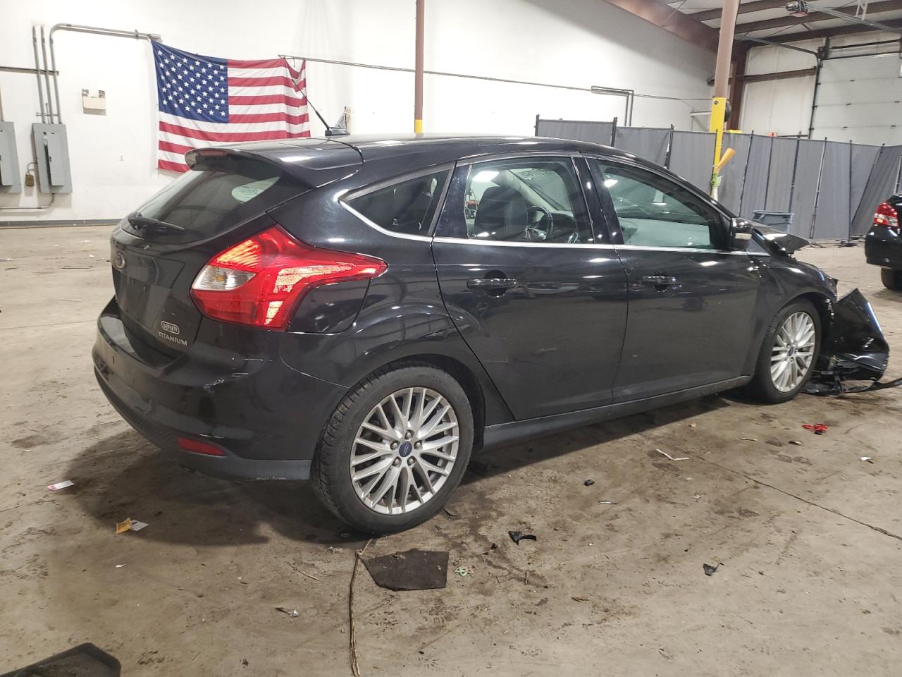 VIN 1FADP3N21EL395603 2014 FORD FOCUS no.3