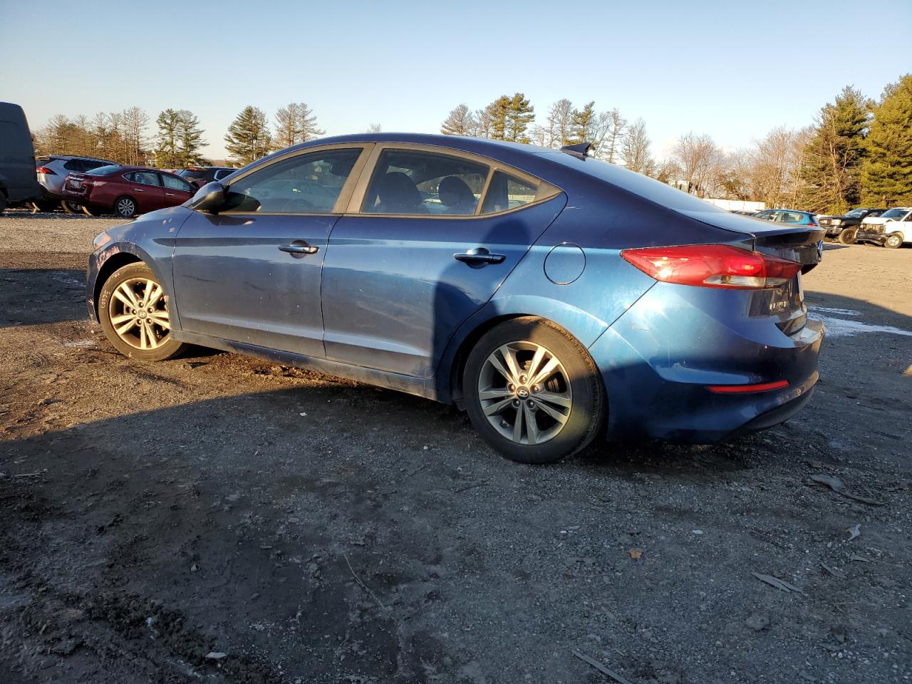 2017 Hyundai Elantra - Image 2