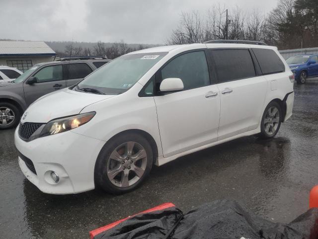 2014 Toyota Sienna Sport