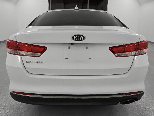  KIA OPTIMA 2017 Белы