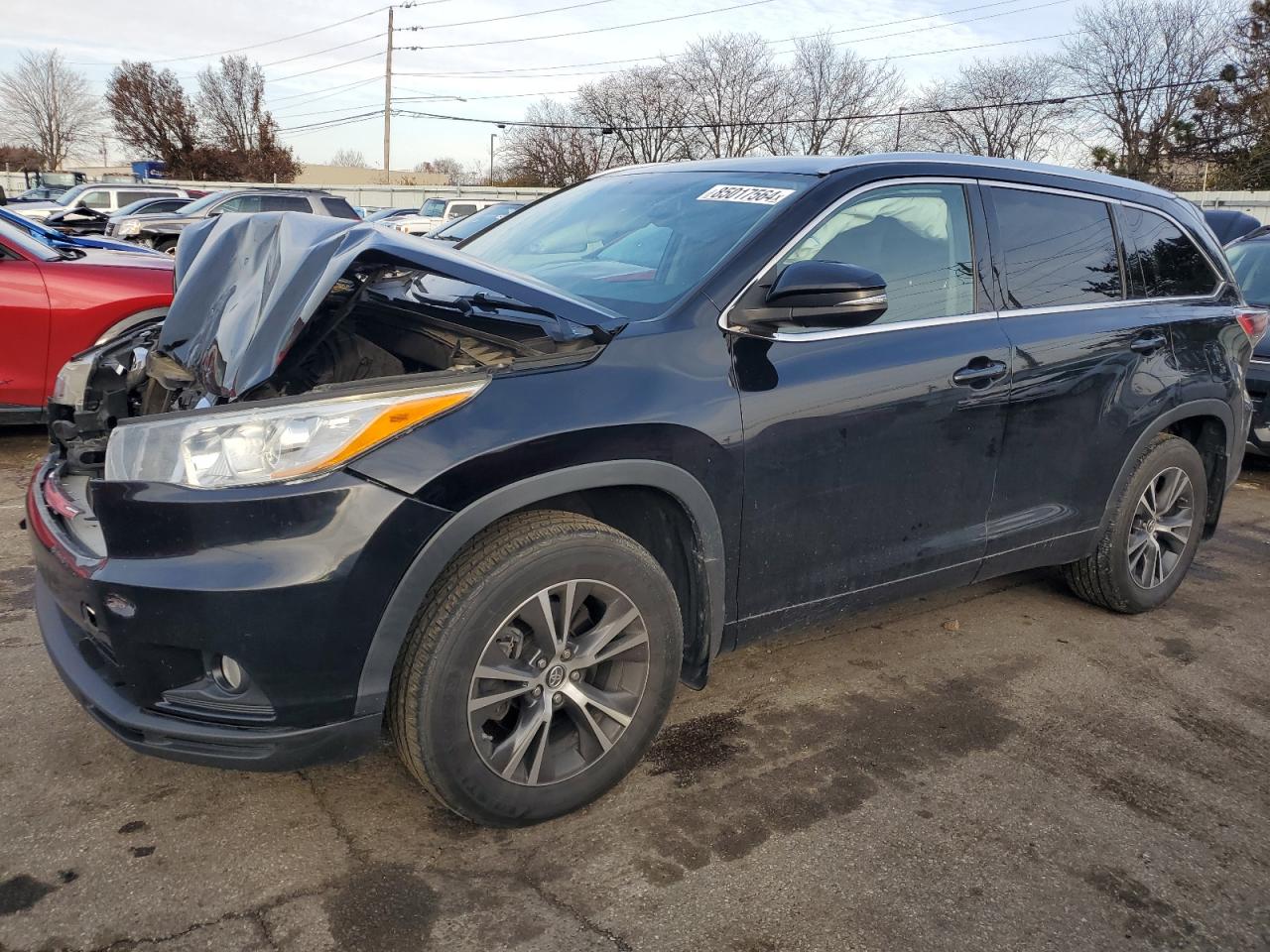 2016 TOYOTA HIGHLANDER