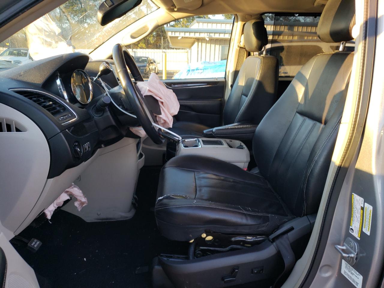 2013 Chrysler Town & Country - Image 7