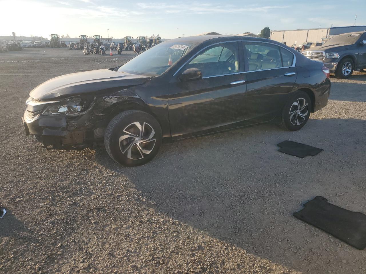 VIN 1HGCR2F38HA024358 2017 HONDA ACCORD no.1