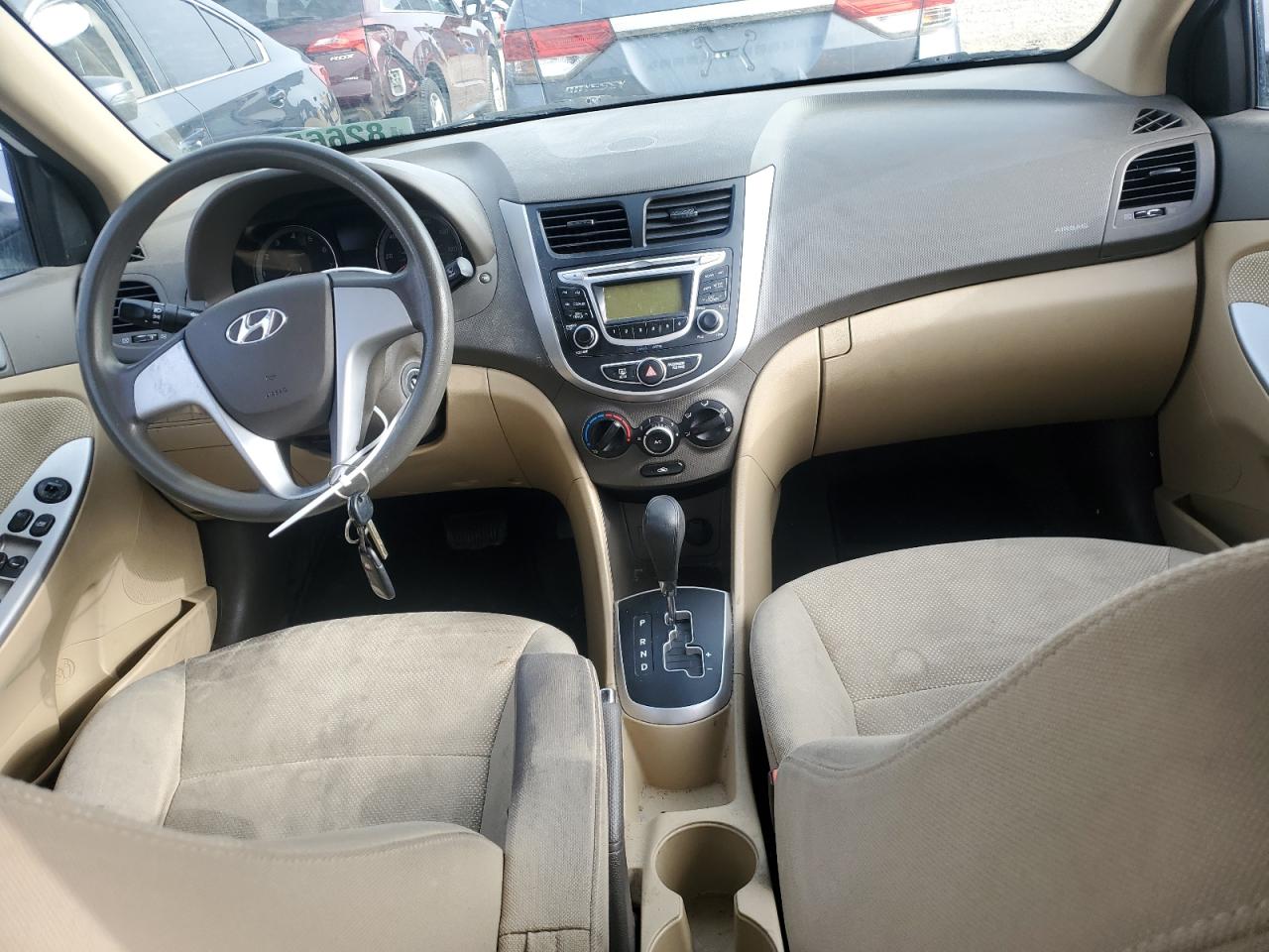 2013 Hyundai Accent - Image 8