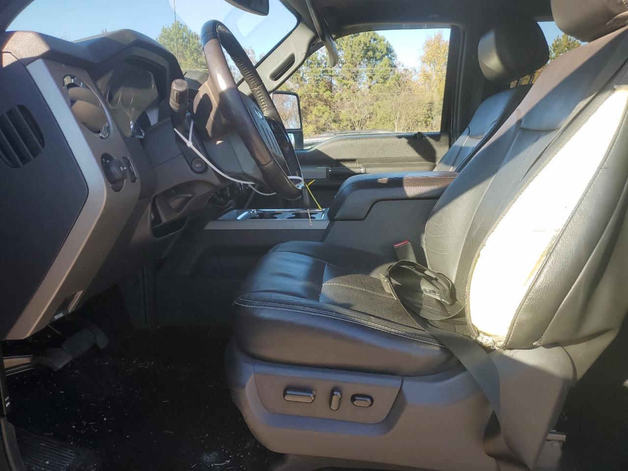 2015 Ford F350 - Image 7