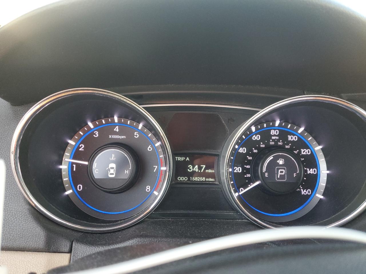 2013 Hyundai Sonata - Image 9
