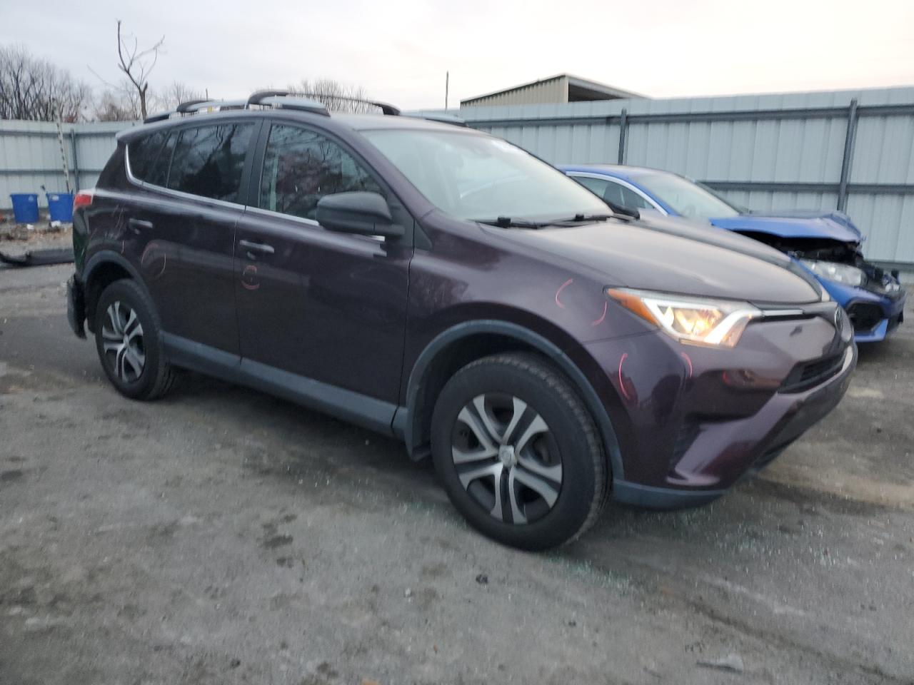 VIN 2T3BFREV1HW589745 2017 TOYOTA RAV4 no.4