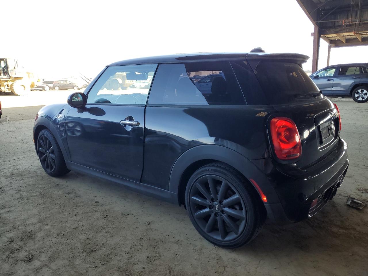 VIN WMWXP7C51F2A42278 2015 MINI COOPER no.2