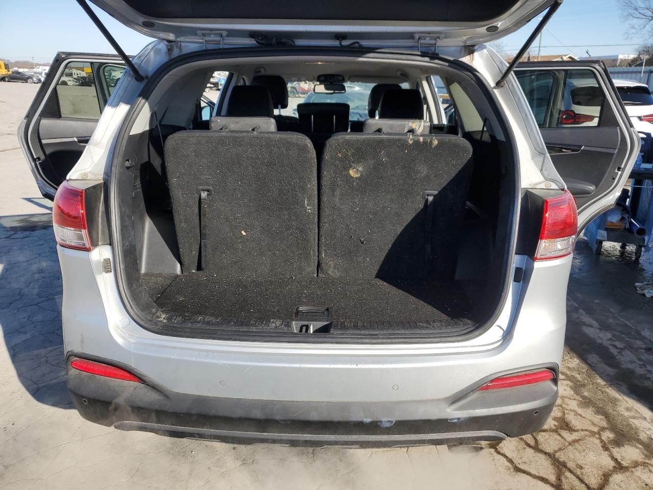 2017 Kia Sorento - Image 13