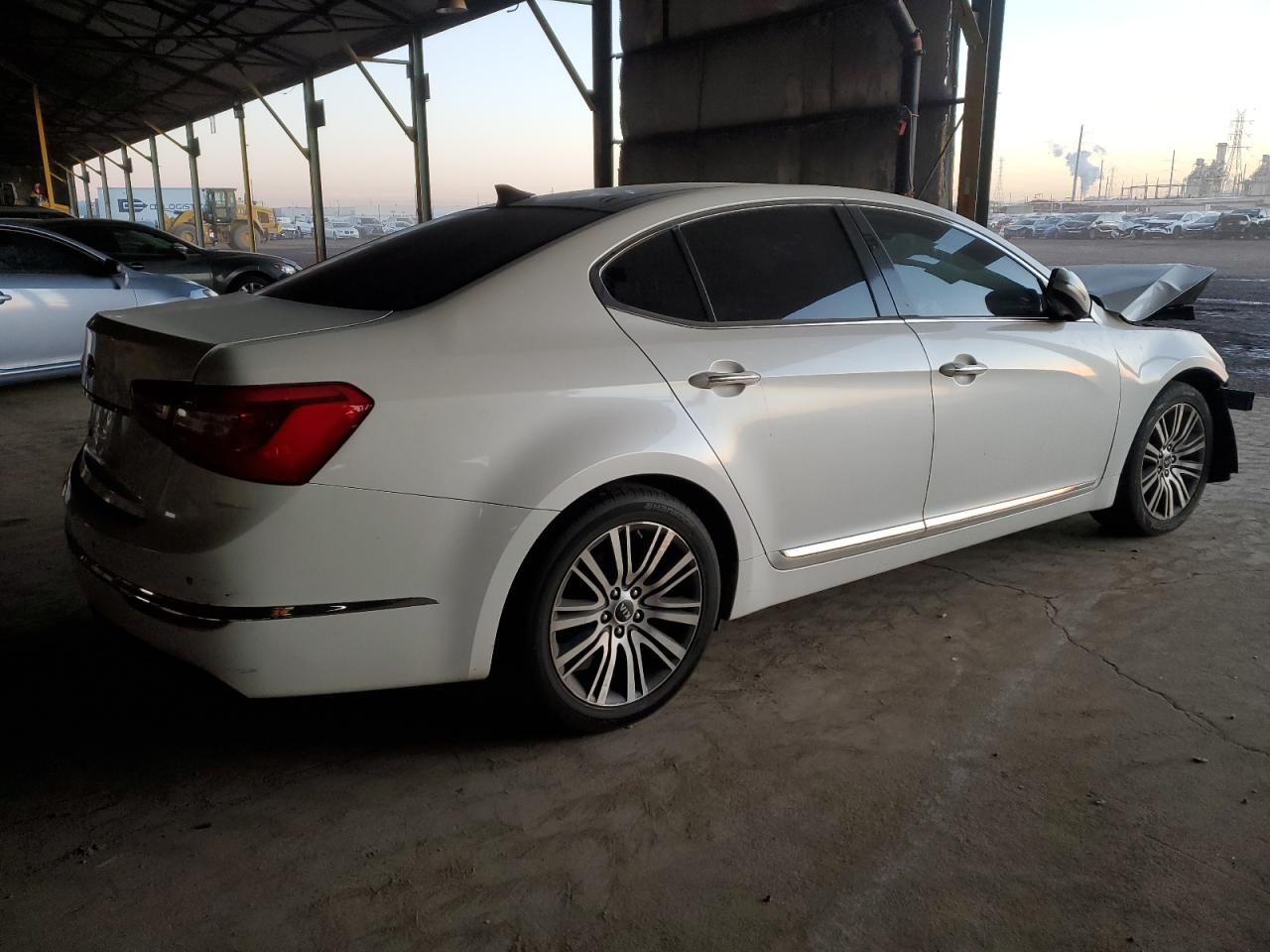 VIN KNALN4D77G5207881 2016 KIA CADENZA no.3