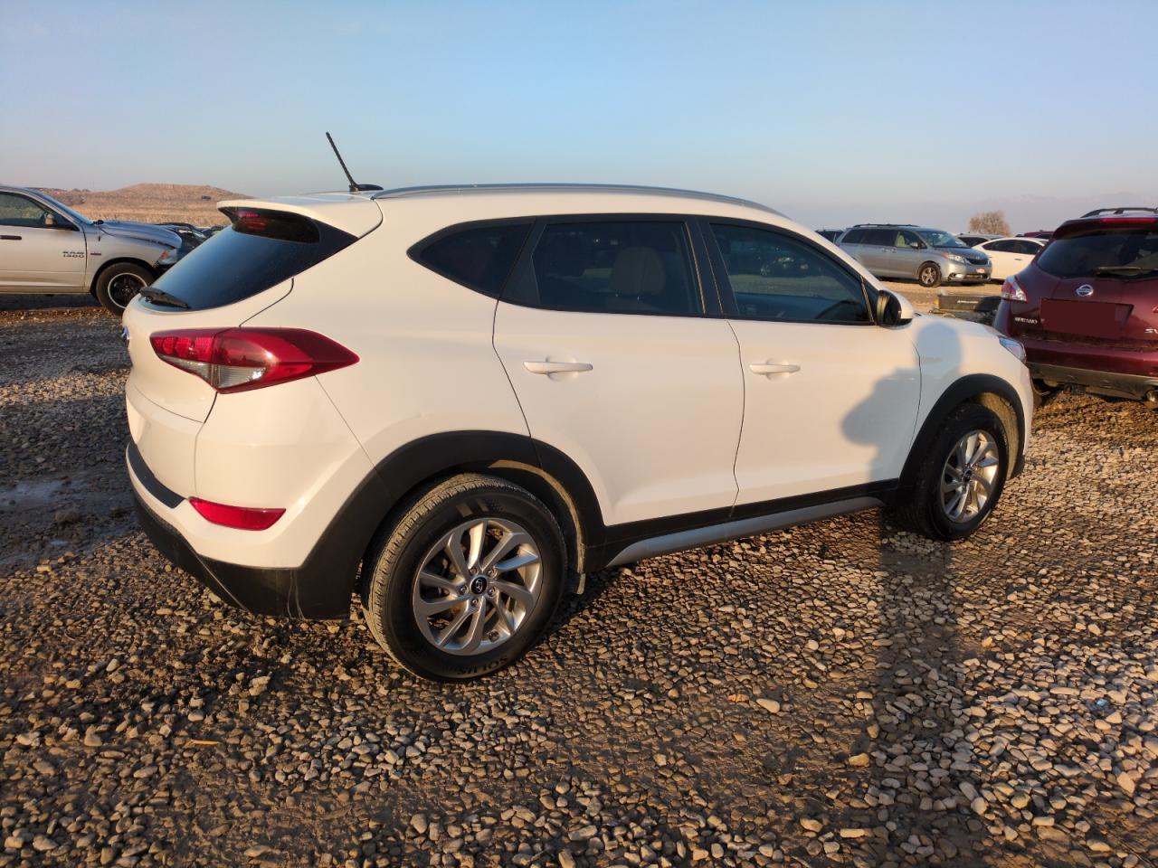 2017 Hyundai Tucson - Image 3