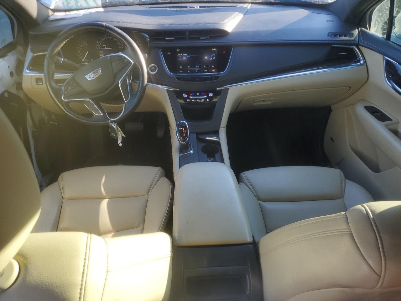 2017 Cadillac XT5 - Image 8