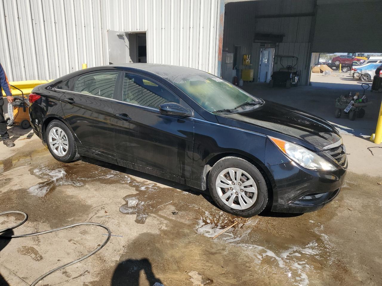 2013 Hyundai Sonata - Image 4