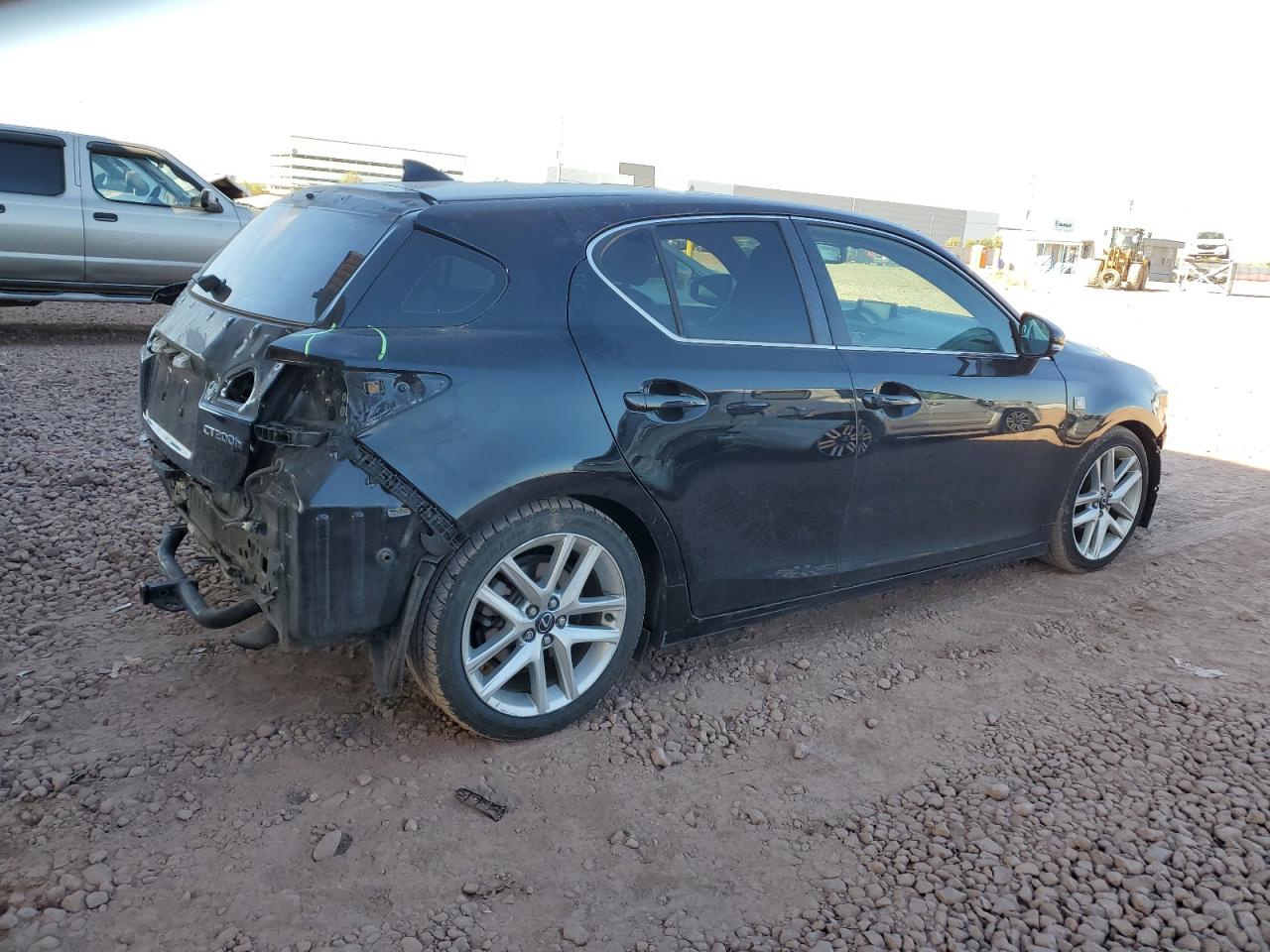 VIN JTHKD5BH1E2187580 2014 LEXUS CT 200 no.3