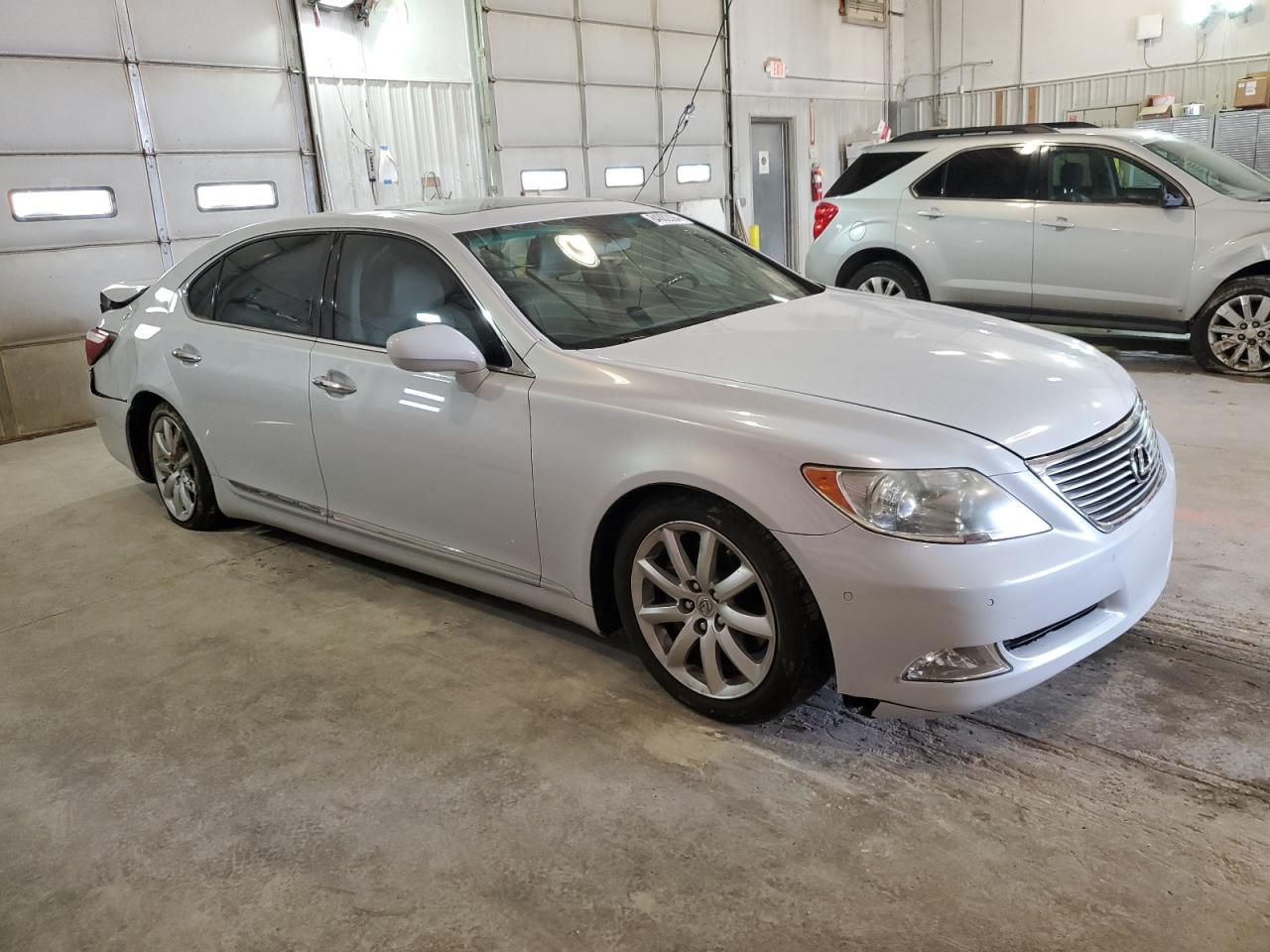 2008 Lexus LS - Image 4