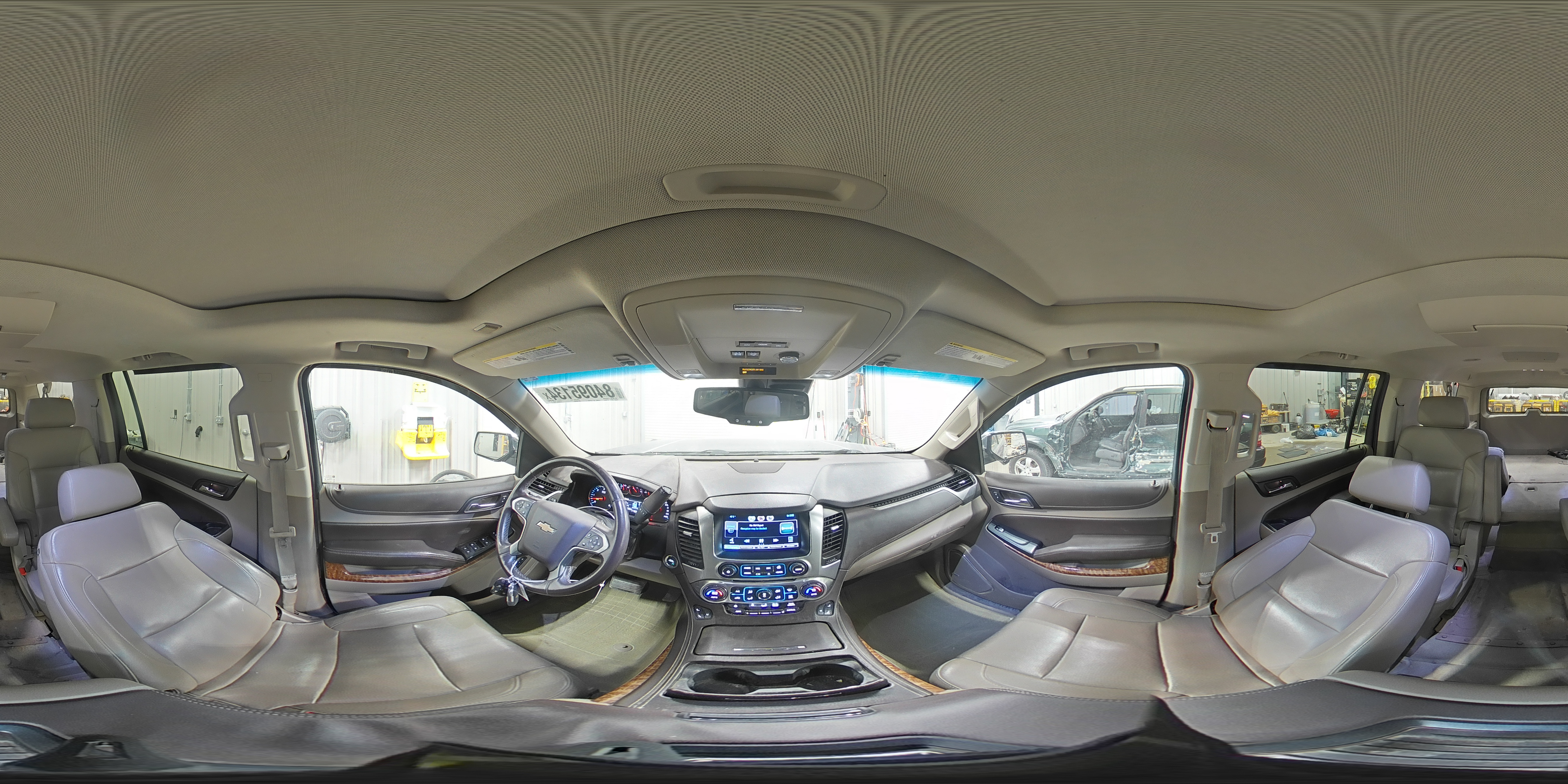 2015 Chevrolet Suburban - Image 15