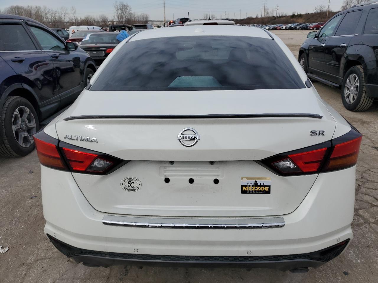 2021 Nissan Altima - Image 6