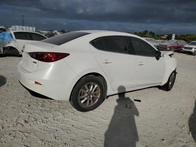 Sedans MAZDA 3 2016 Biały