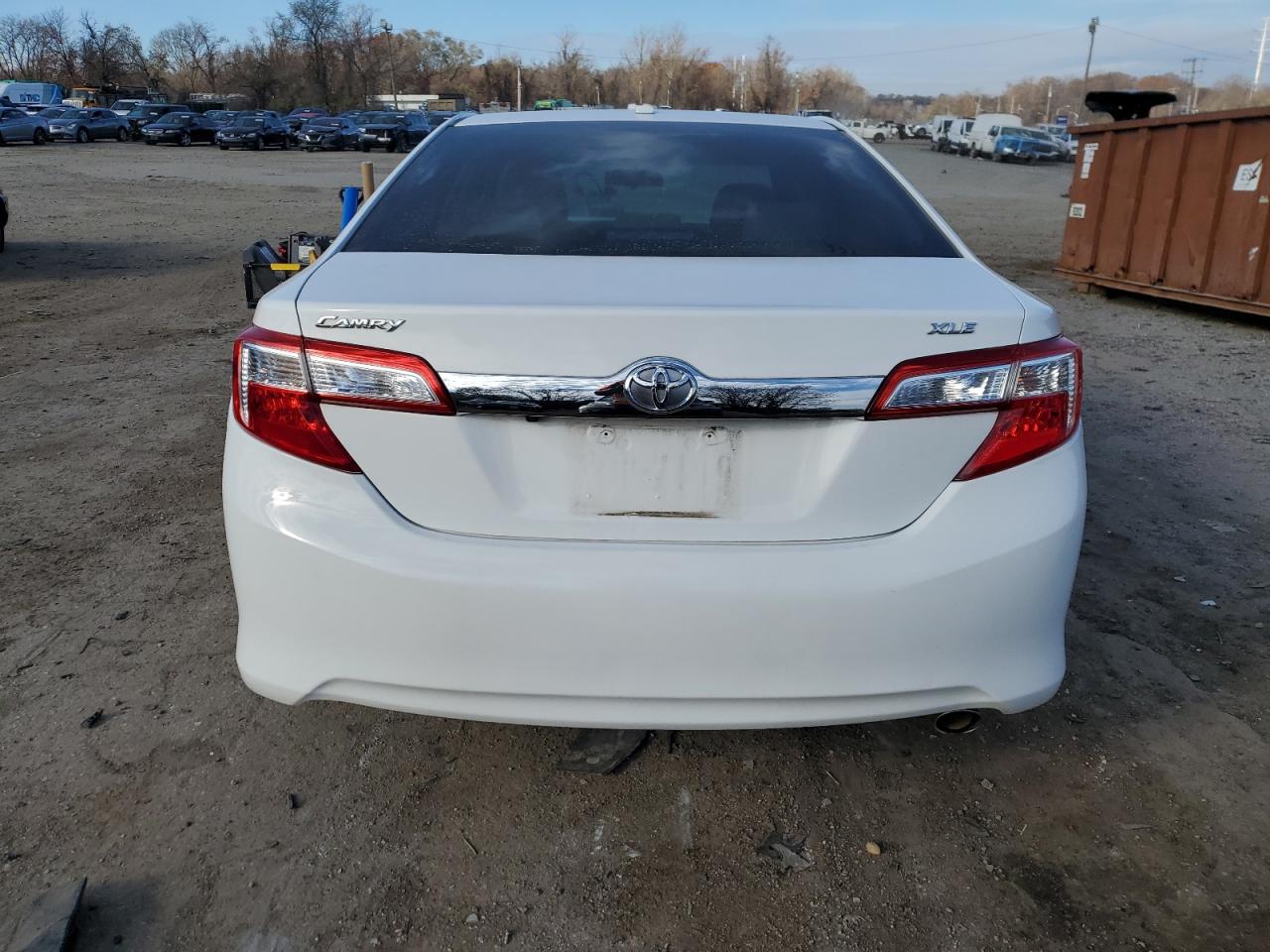 2014 Toyota Camry - Image 6