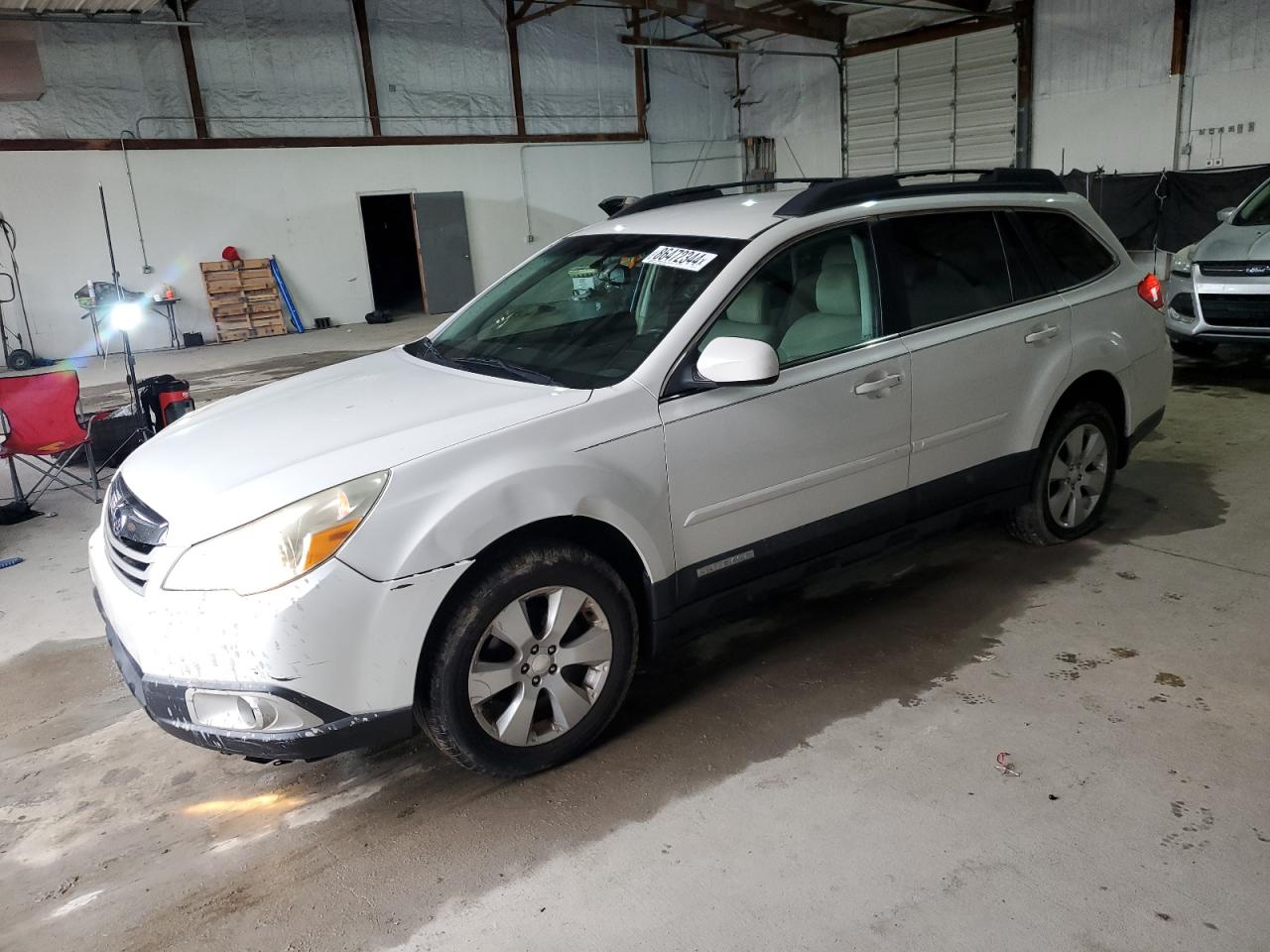 2011 Subaru Outback 2.5I Premium for Sale in Lexington, KY - Front End