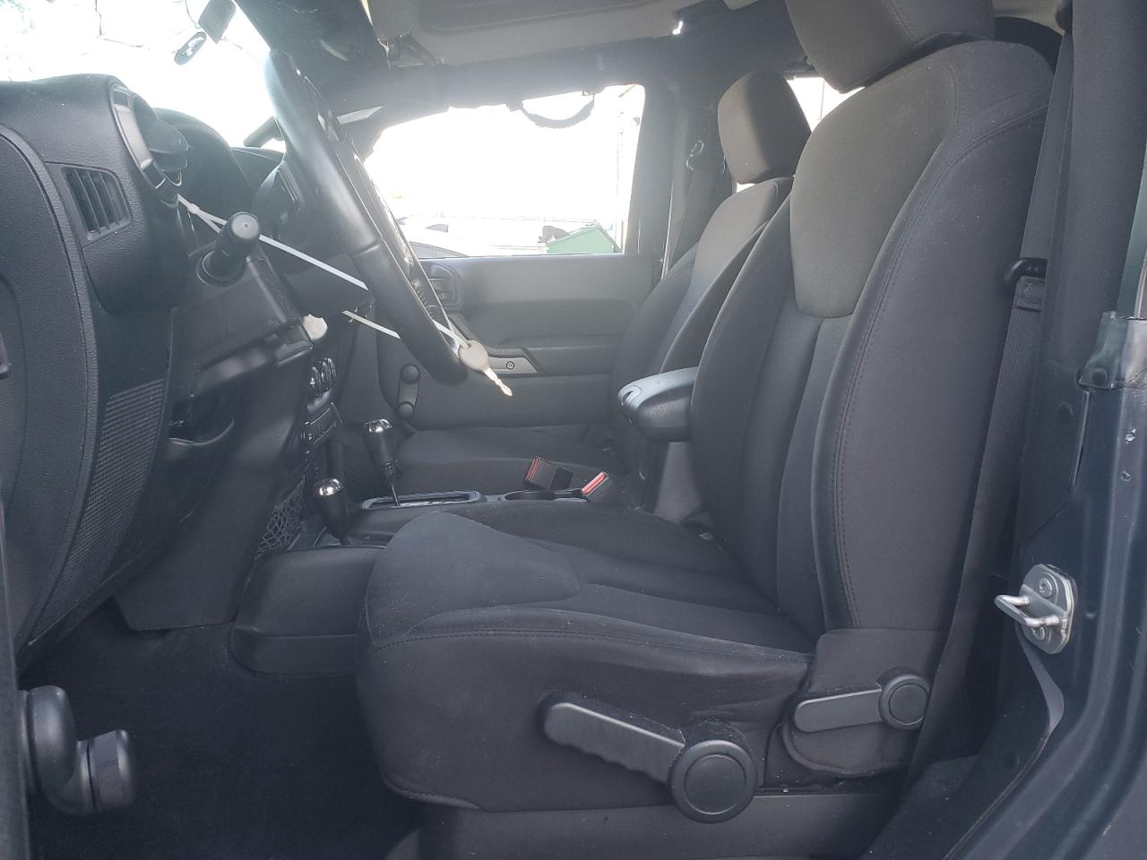 2017 Jeep Wrangler - Image 7
