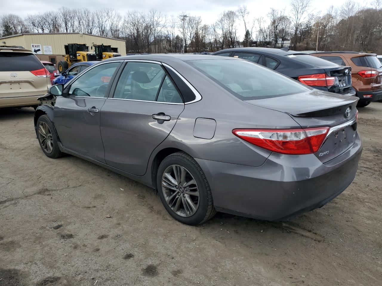 VIN 4T1BF1FK9HU624630 2017 TOYOTA CAMRY no.2