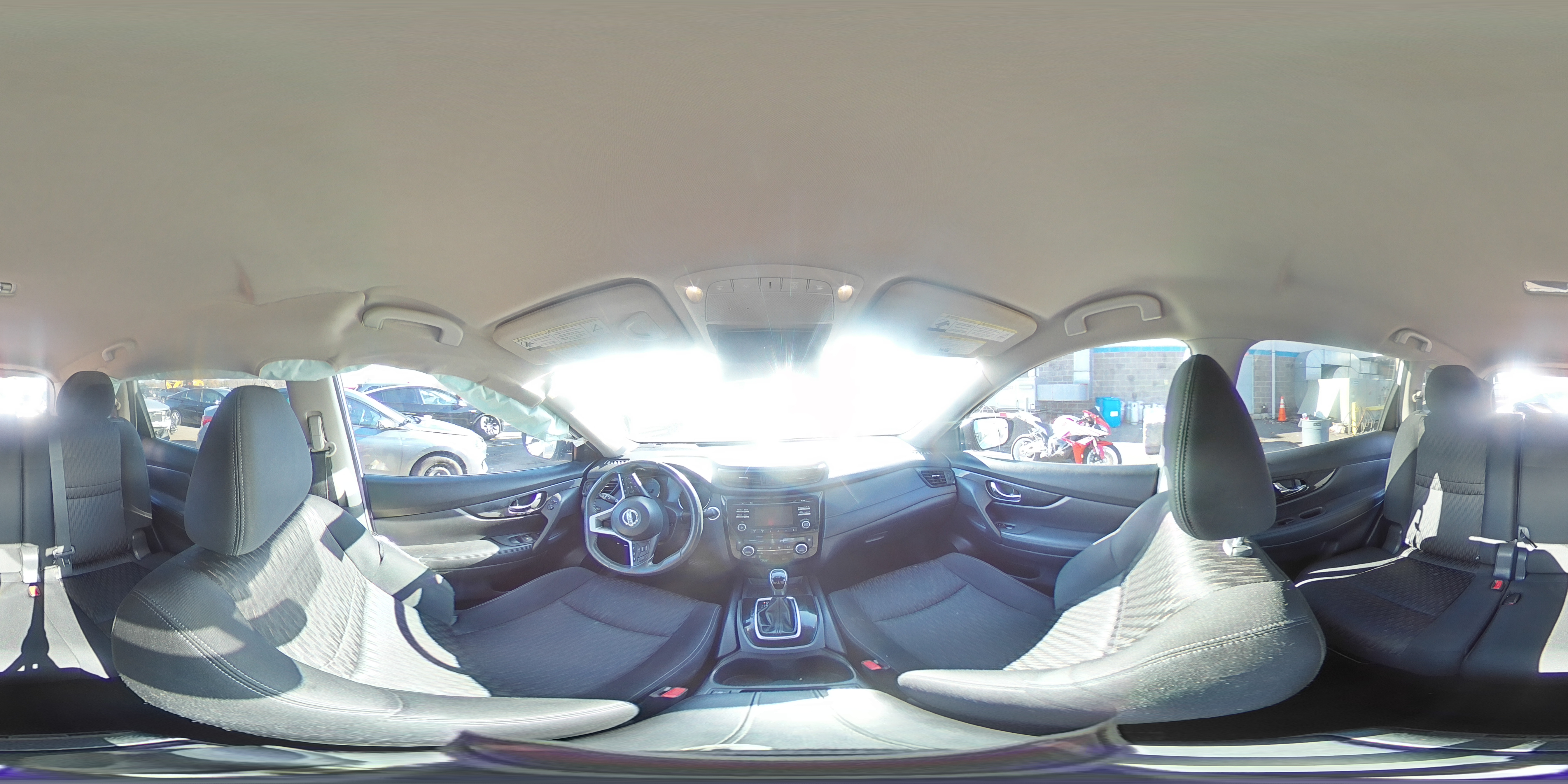 2017 Nissan Rogue - Image 15
