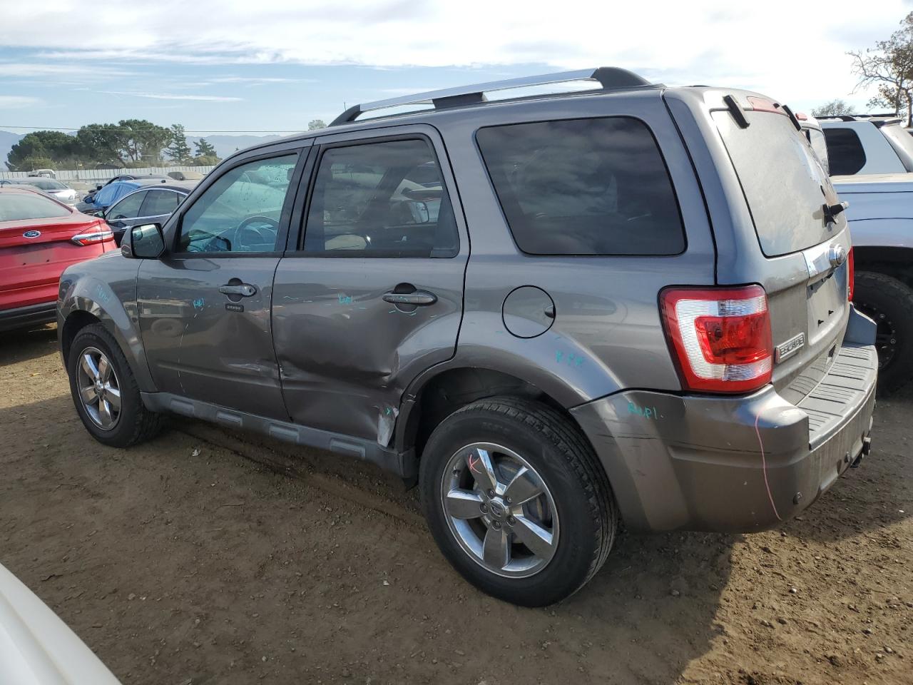 2010 Ford Escape - Image 2