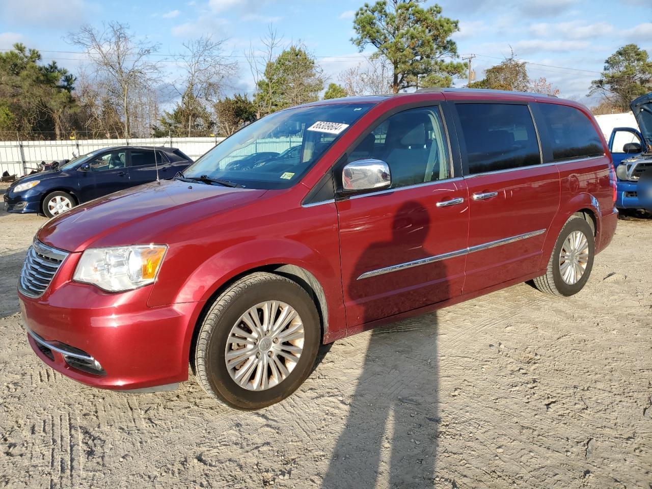 VIN 2C4RC1JG2GR121354 2016 CHRYSLER MINIVAN no.1