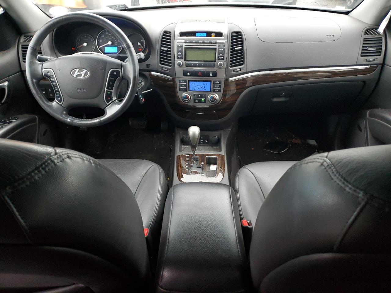 2012 Hyundai Santa Fe - Image 8