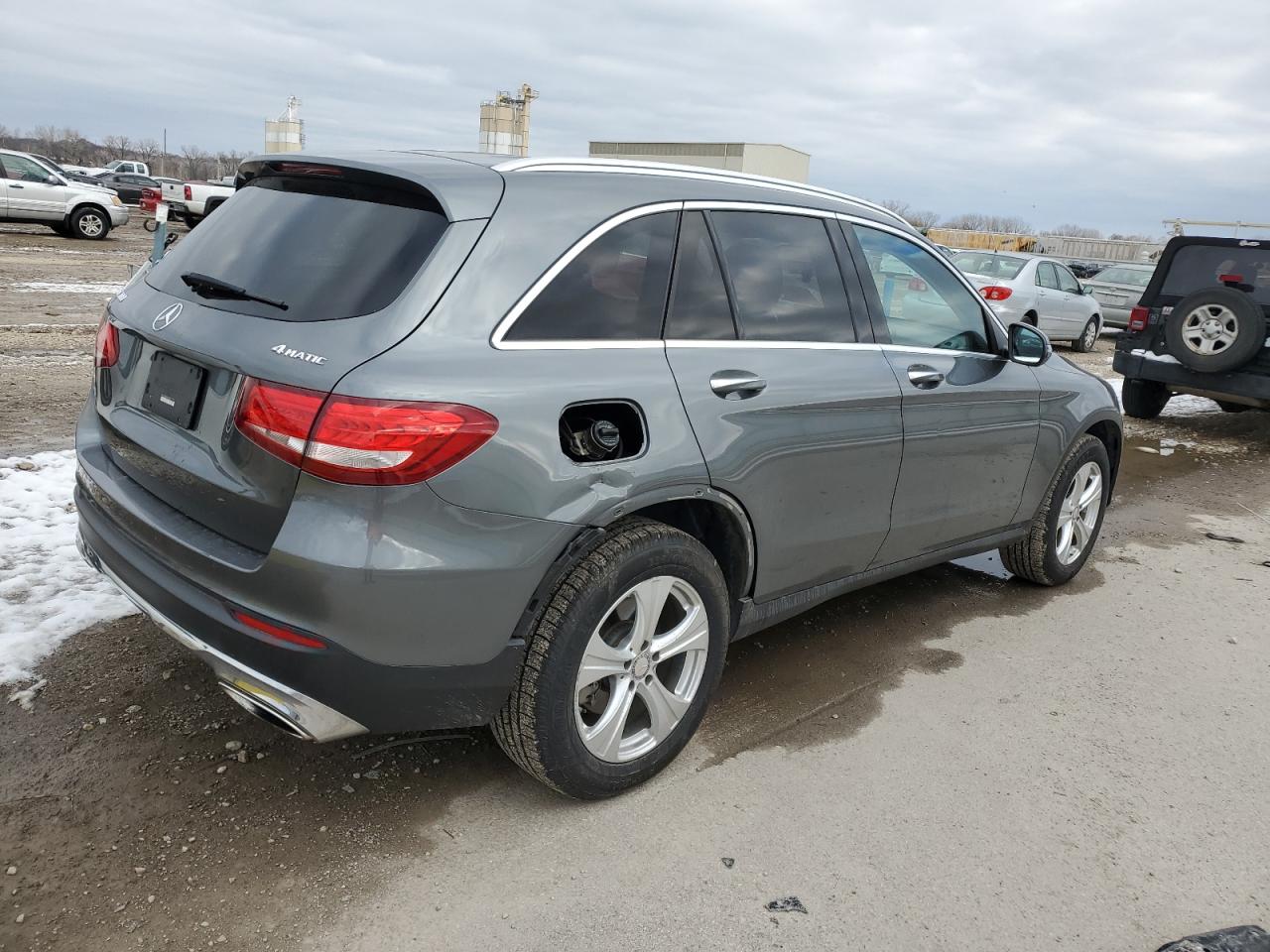 VIN WDC0G4KB9GF112413 2016 MERCEDES-BENZ GLC-CLASS no.3