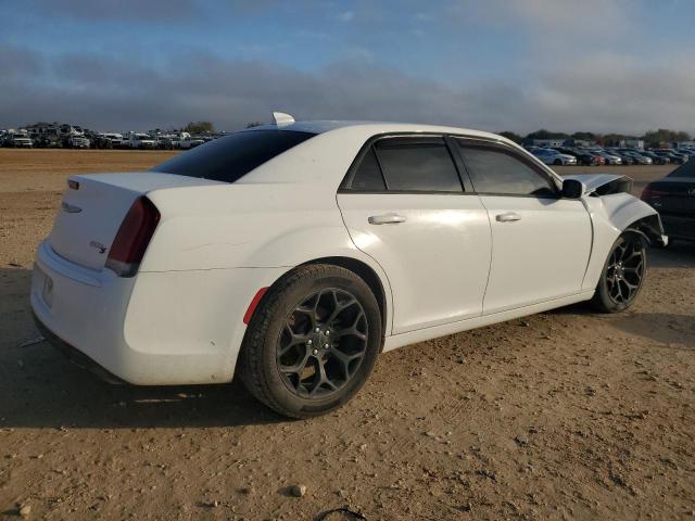 Sedans CHRYSLER 300 2016 White