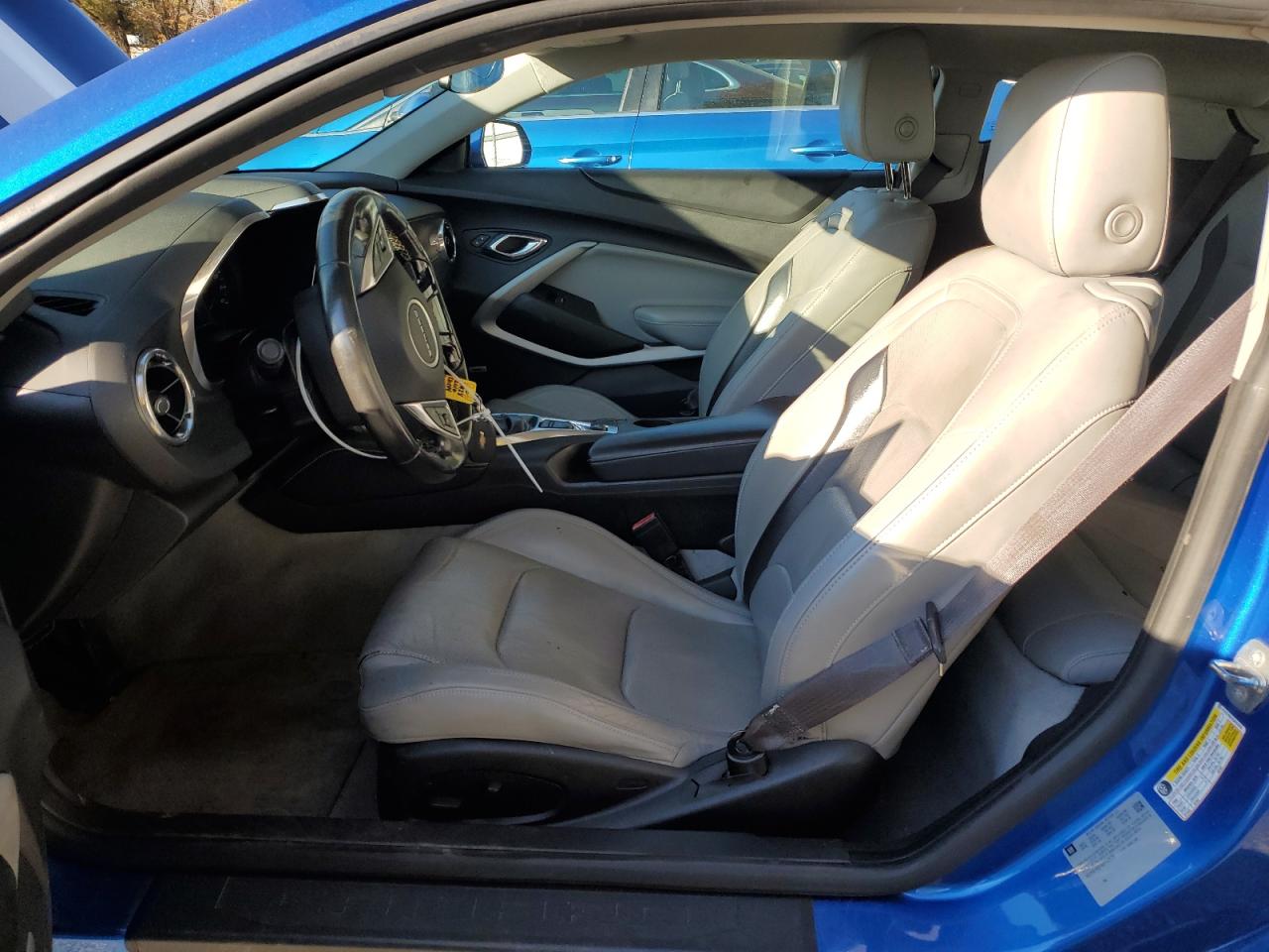 2016 Chevrolet Camaro - Image 7