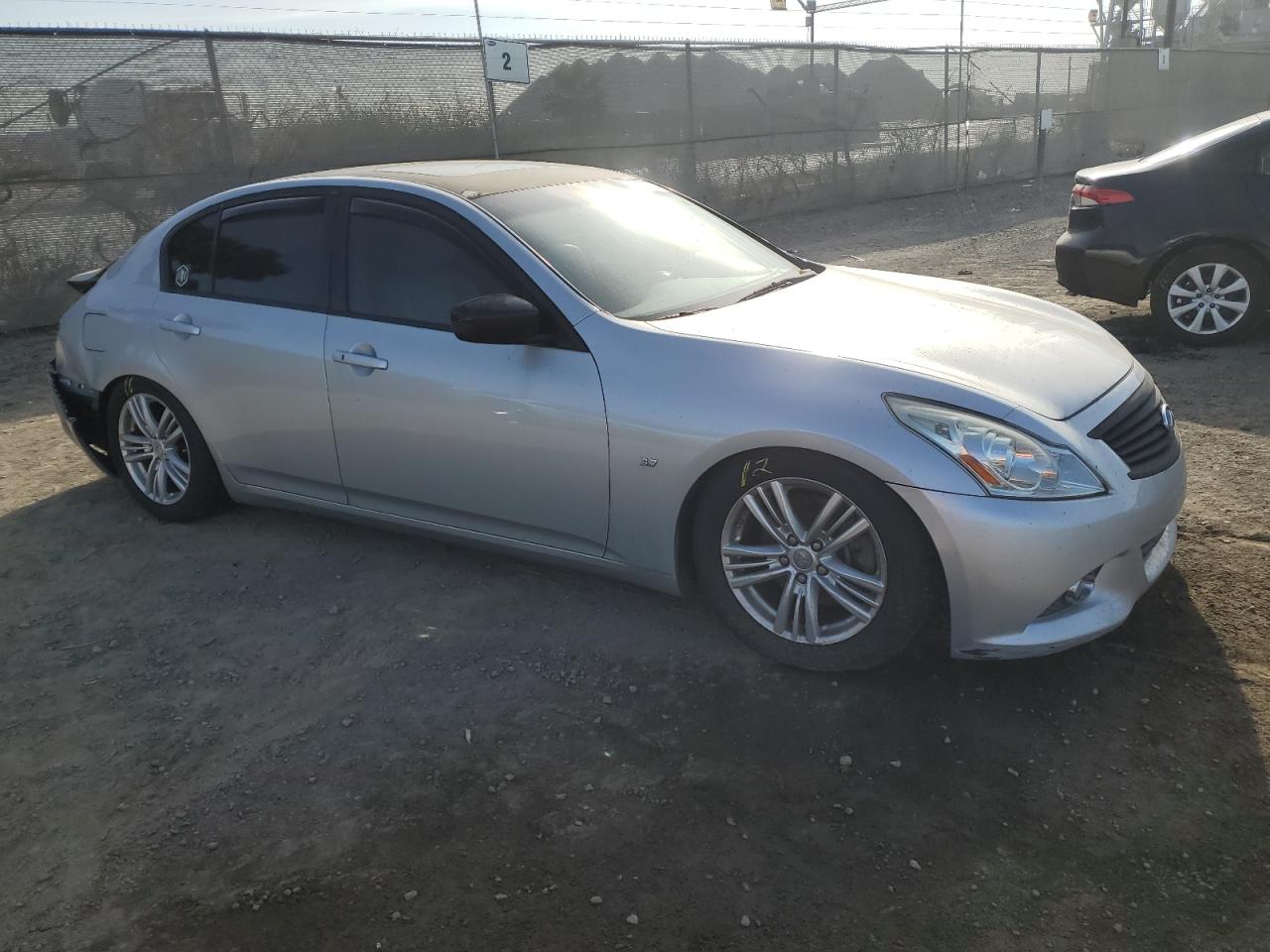 VIN JN1CV6AP9FM502376 2015 INFINITI Q40 no.4