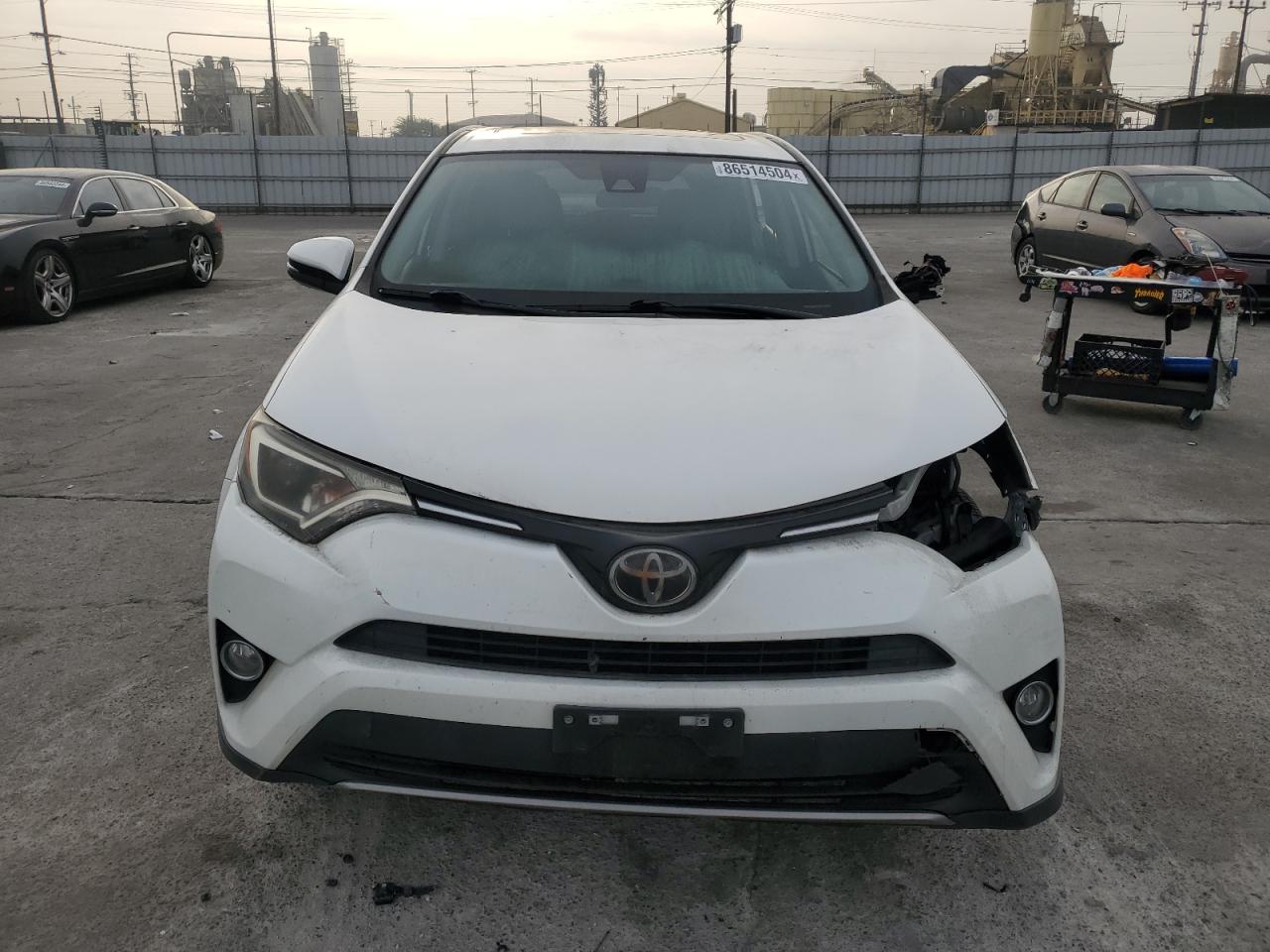 2017 Toyota RAV 4 - Image 5