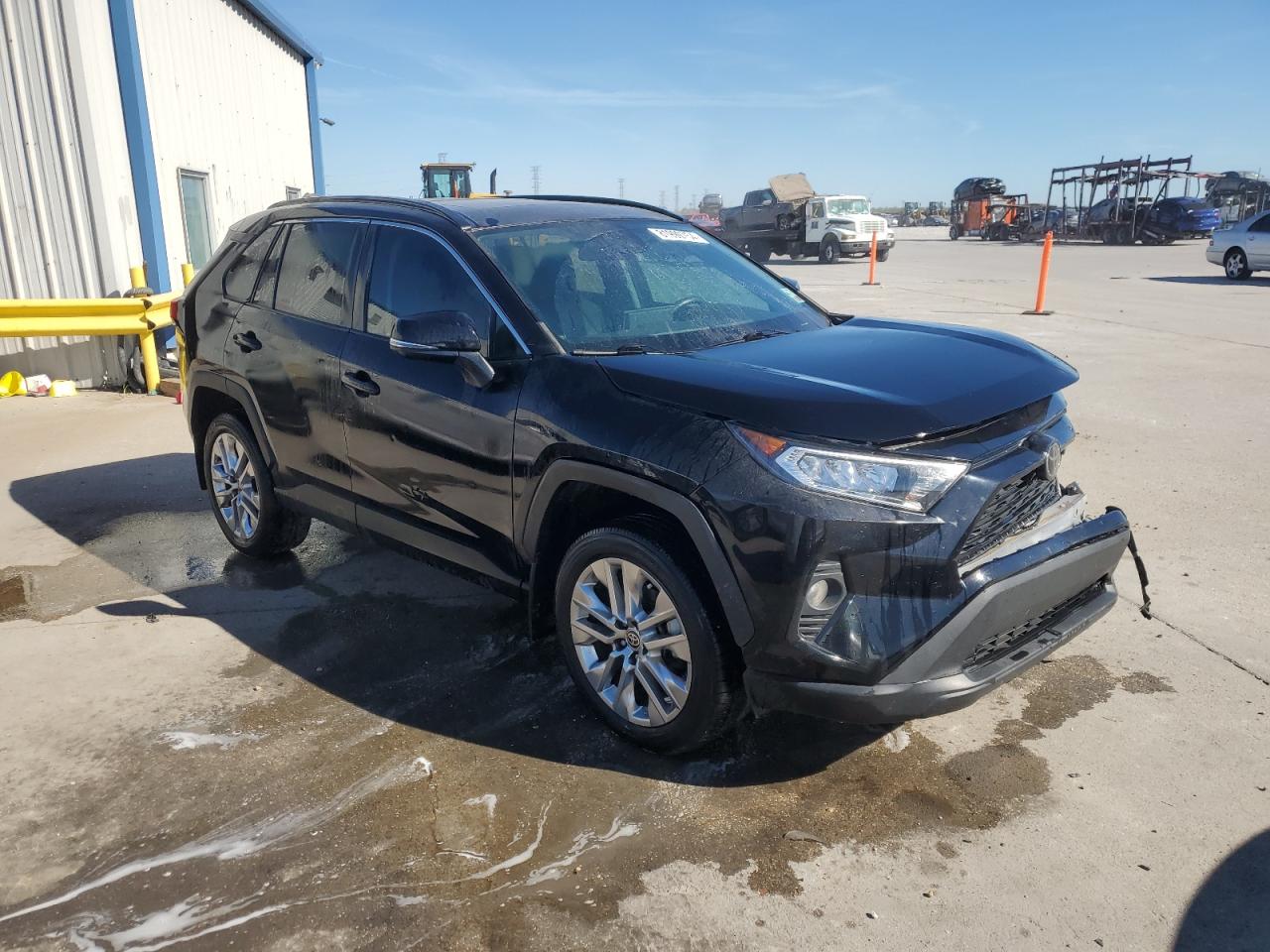 VIN 2T3C1RFV3MC161866 2021 TOYOTA RAV4 no.4