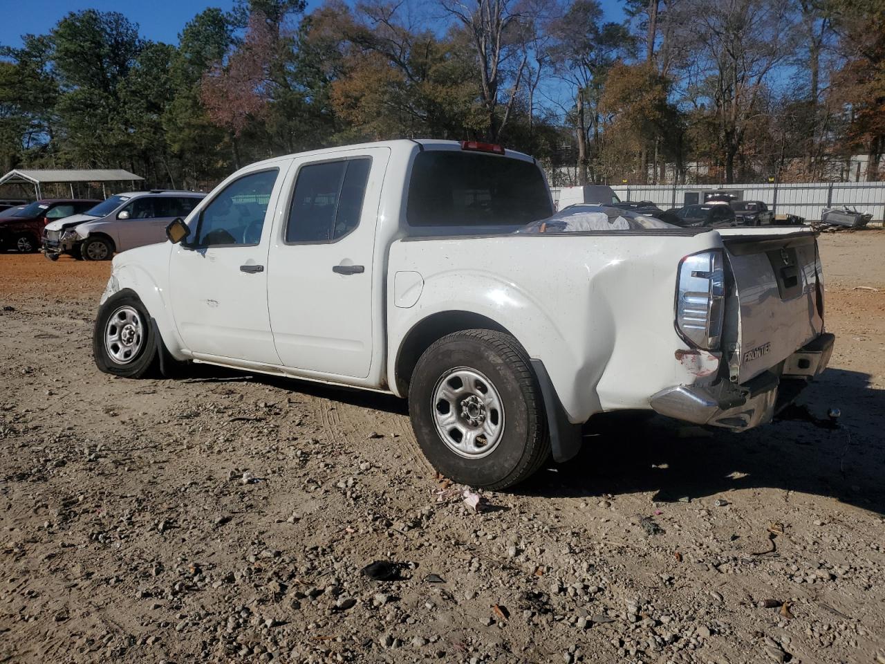 2014 Nissan Navara (Frontier) - Image 2