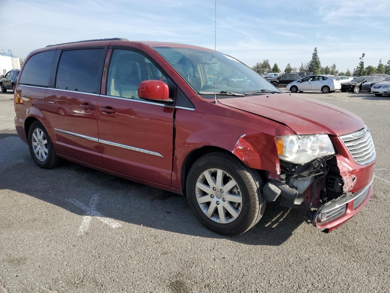 VIN 2C4RC1BG7FR706783 2015 CHRYSLER MINIVAN no.4