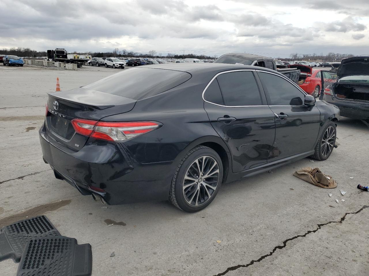 2018 Toyota Camry - Image 3