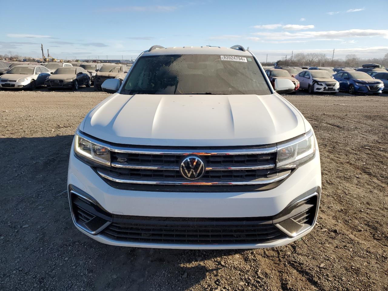 2021 Volkswagen Atlas - Image 5