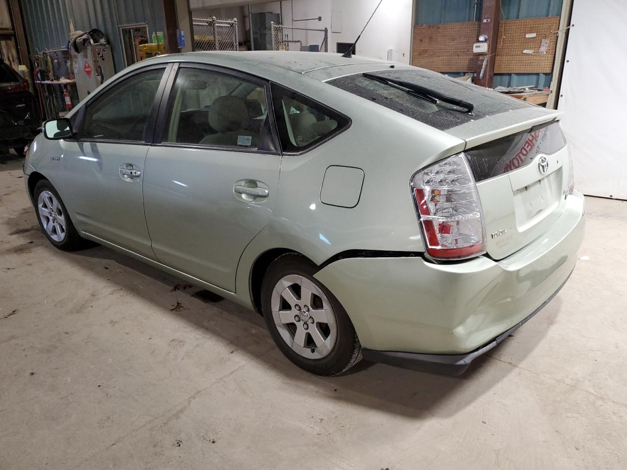 2009 Toyota Prius - Image 2