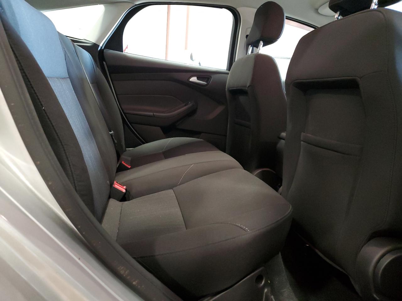 2017 Ford Focus - Image 10