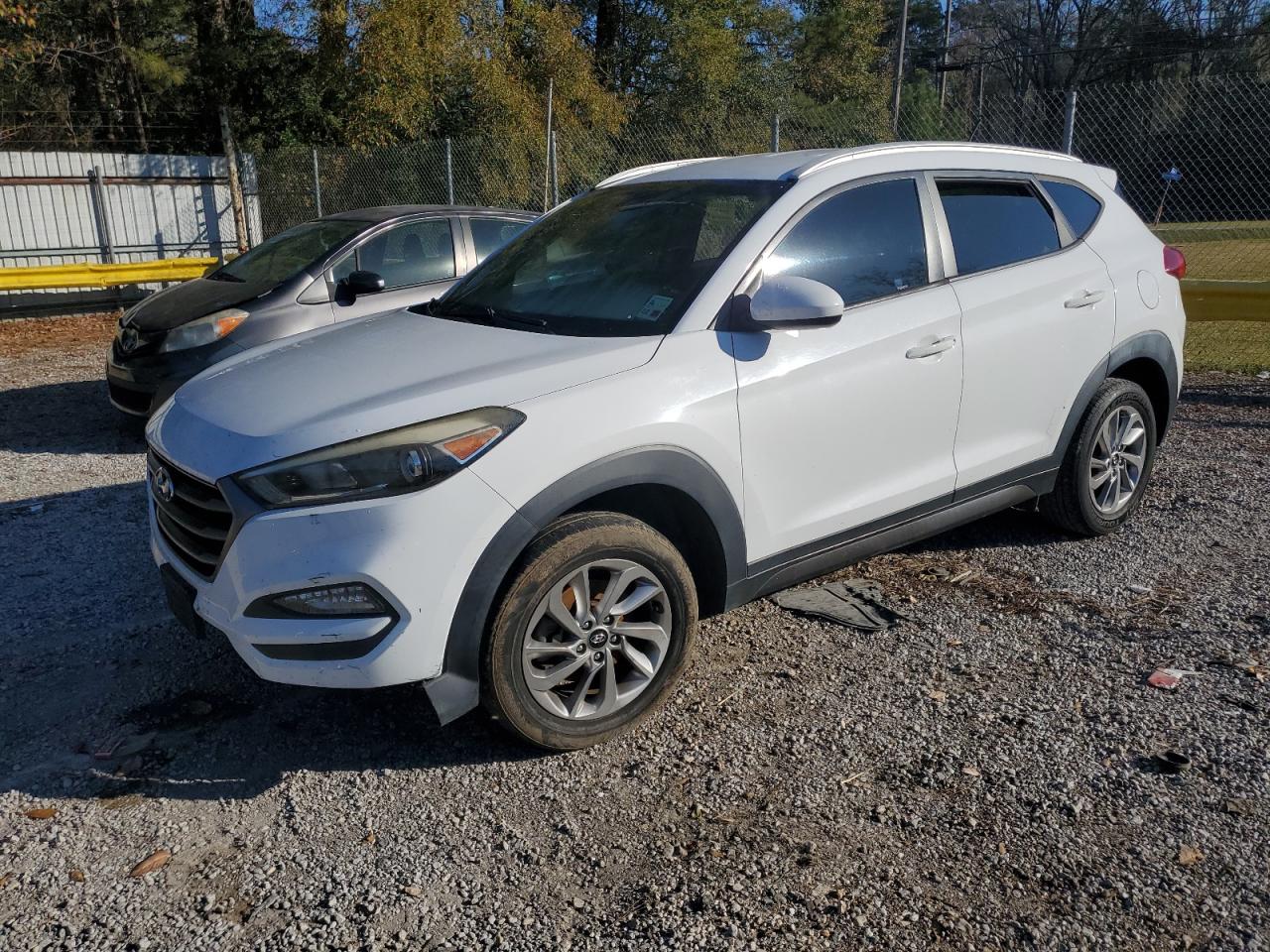 2016 Hyundai Tucson - Image 1